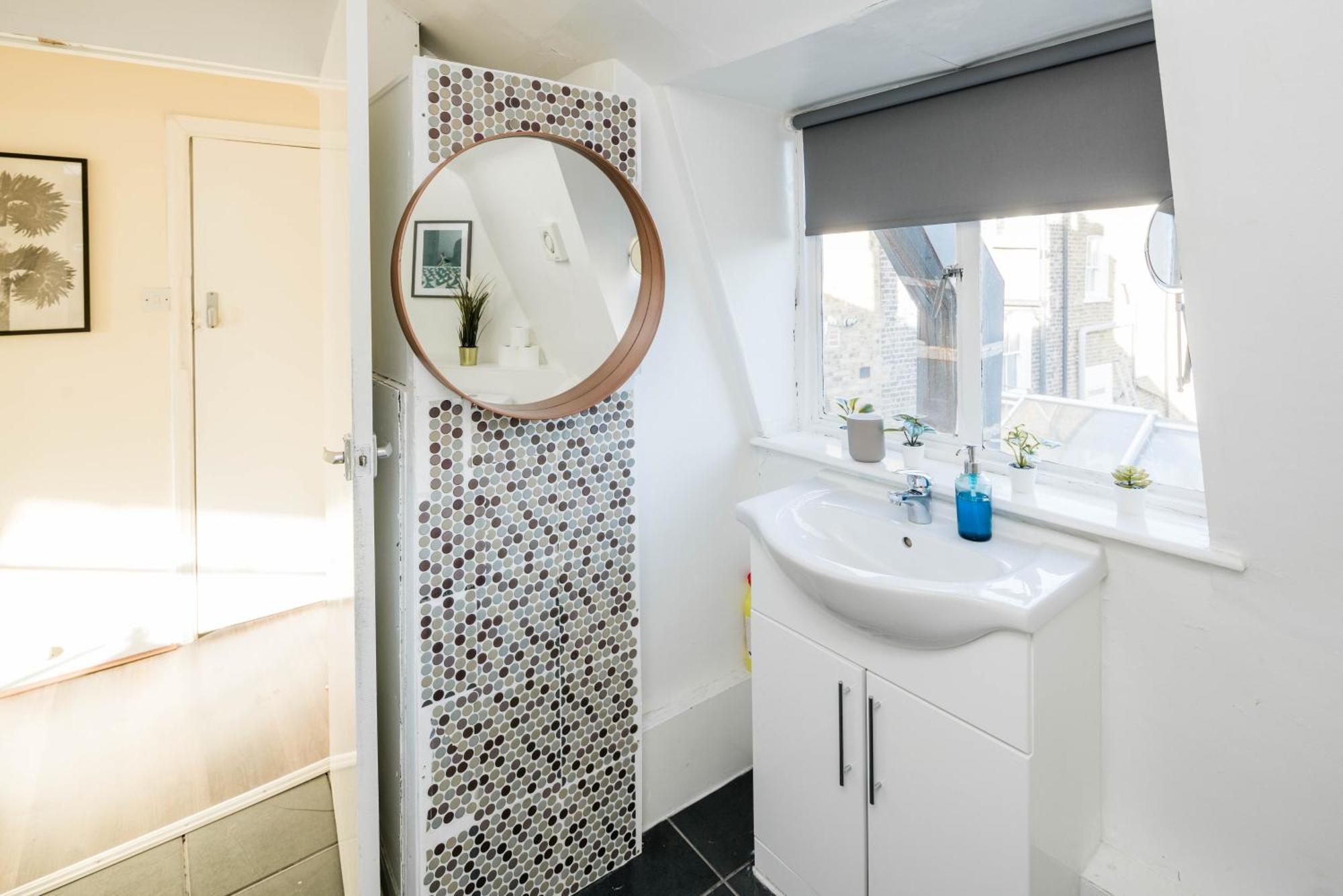 Bright Fitzrovia Studio Лондон Екстериор снимка